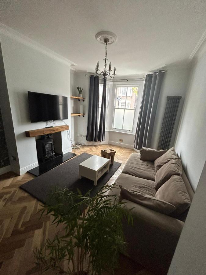 Contemporary 3 Bed House With Spacious Garden Close To Stratford & Canary Wharf London Exterior foto